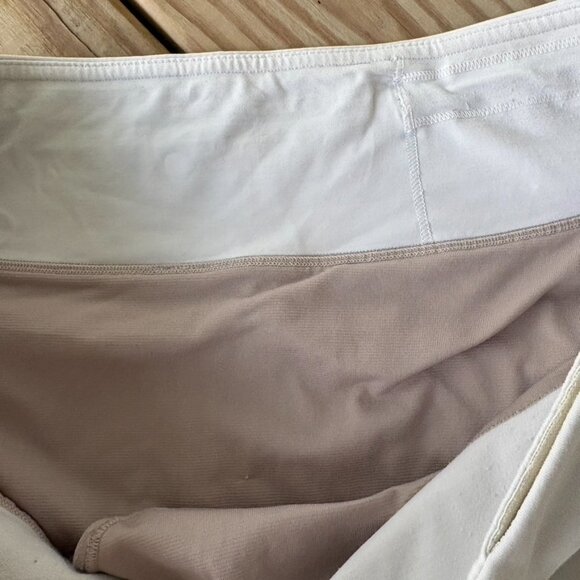 ** Lululemon Run Times Shorts LA White Running Size 10 - Picture 5 of 8